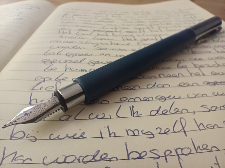 Pen en schrift — verhalen vanuit het hart
